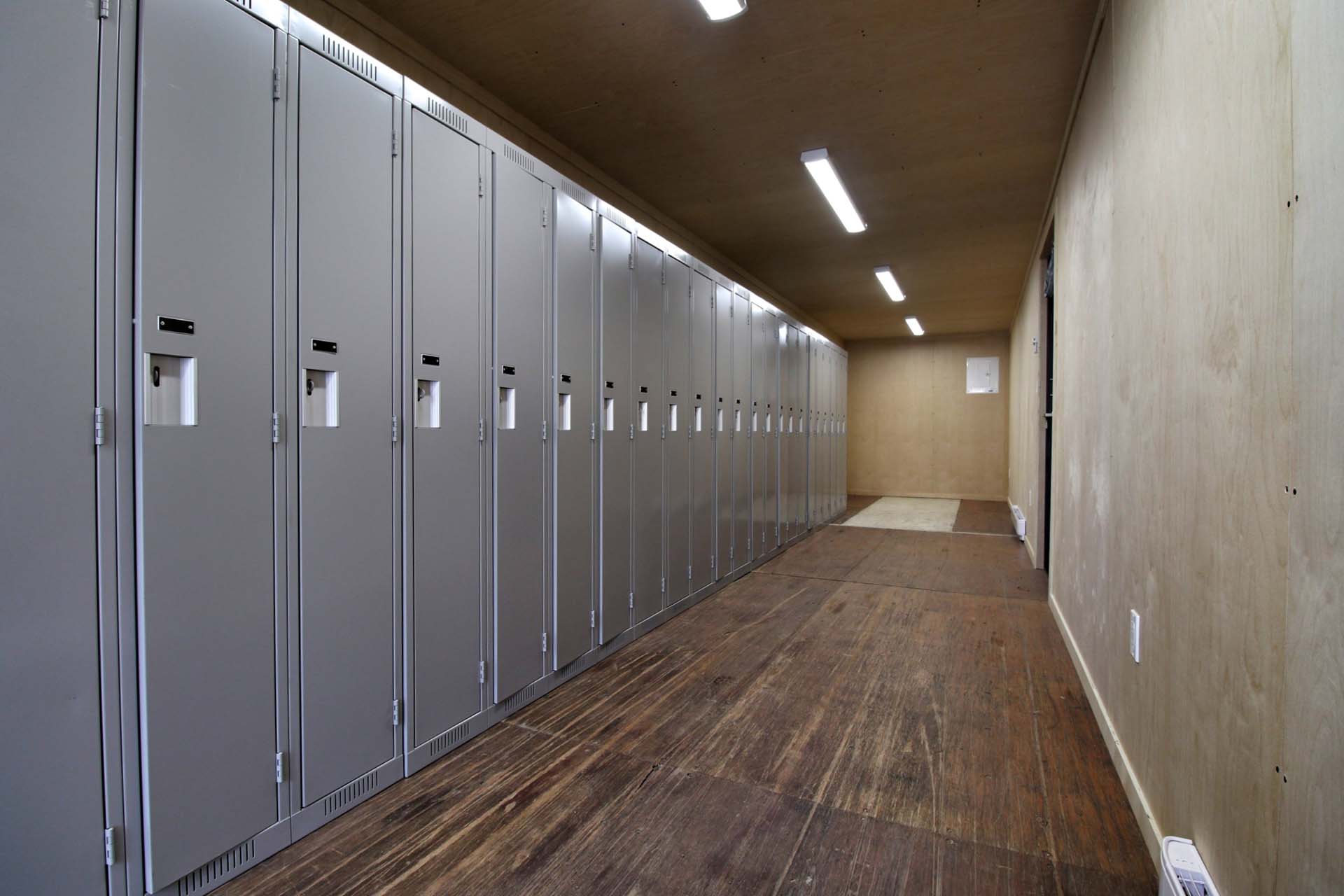 40&rsquo; Locker Room - Container Express Services PTY LTD