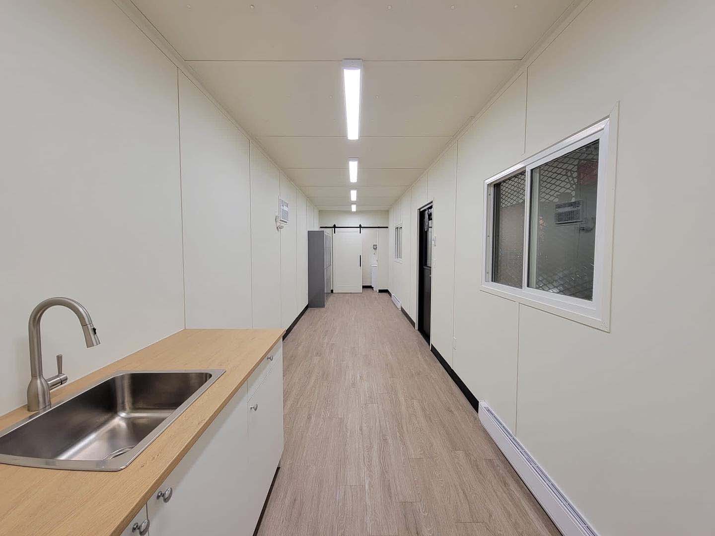 40&rsquo; Lunchroom + Locker room - Container Express Services PTY LTD